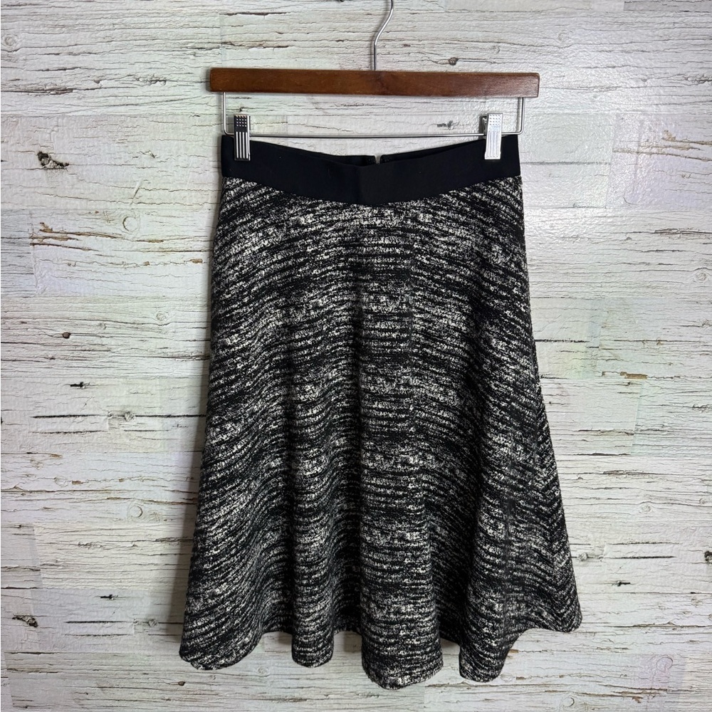 Banana Republic Black and Gray A-Line Skirt size 2